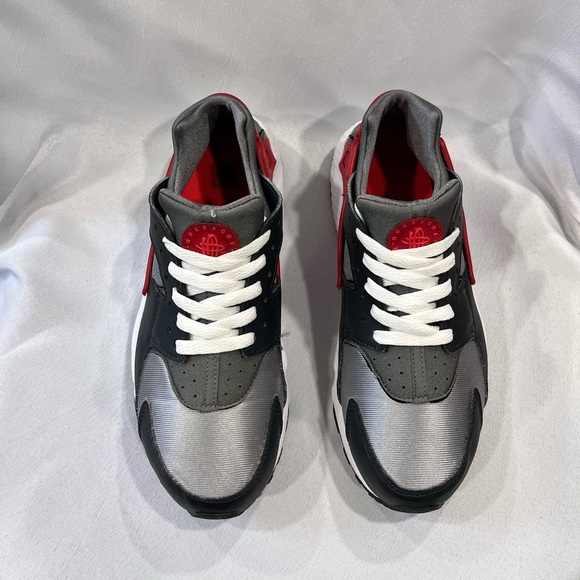 Hurache Nike Sneakers - Picture 5 of 7